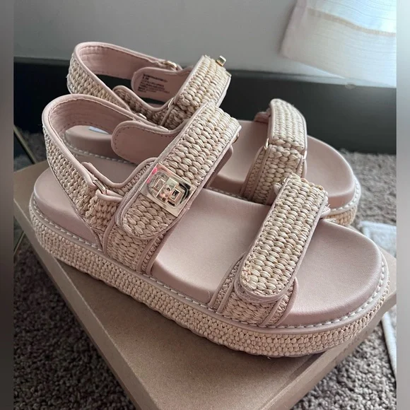 Steve Madden Big Mona 8.5 - Picture 1 of 4